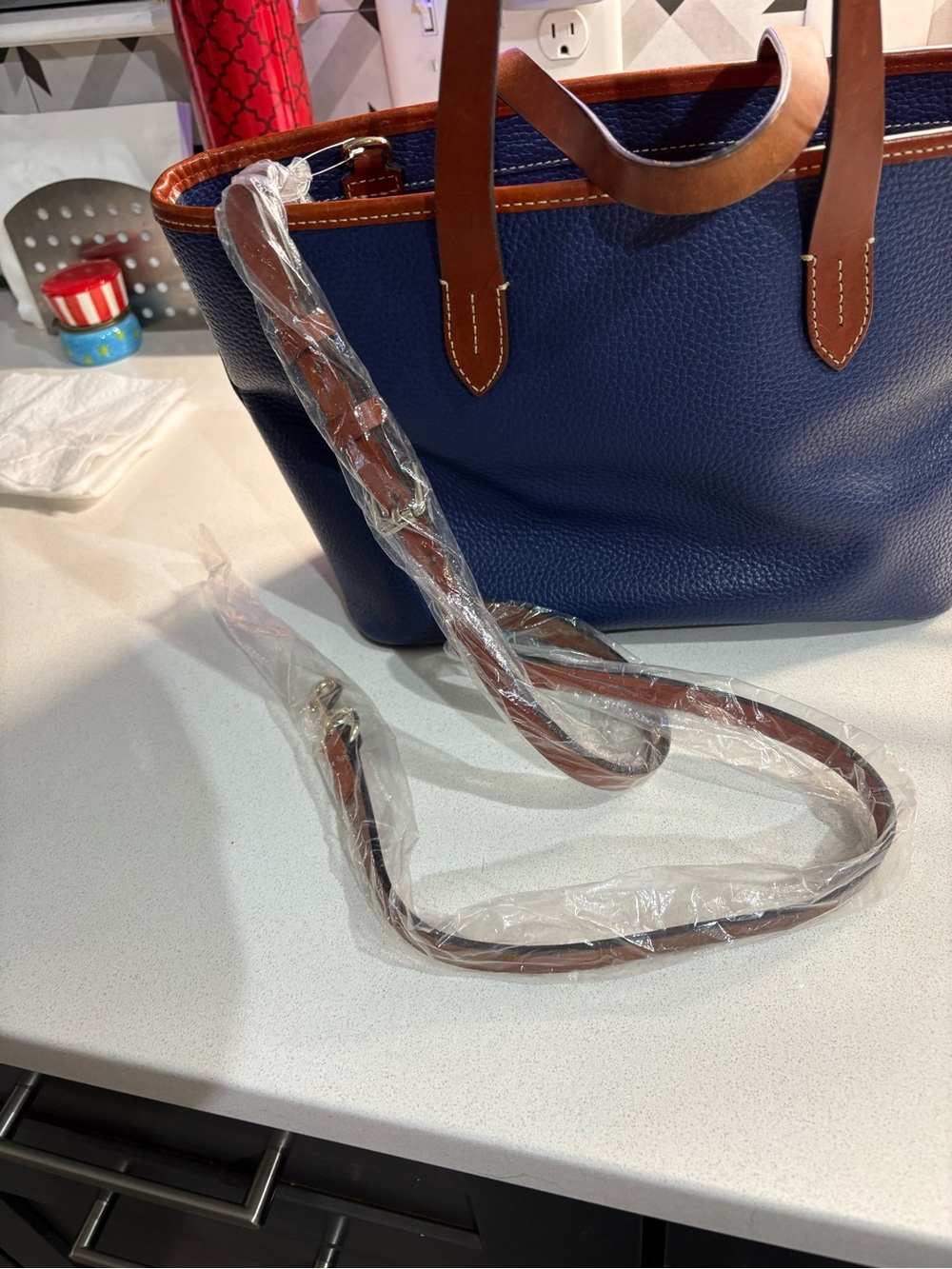 Dooney & Bourke Navy Pebbled Leather Tote/Vintage D&B rainbow pattern 2-FER EUC - Picture 4 of 8